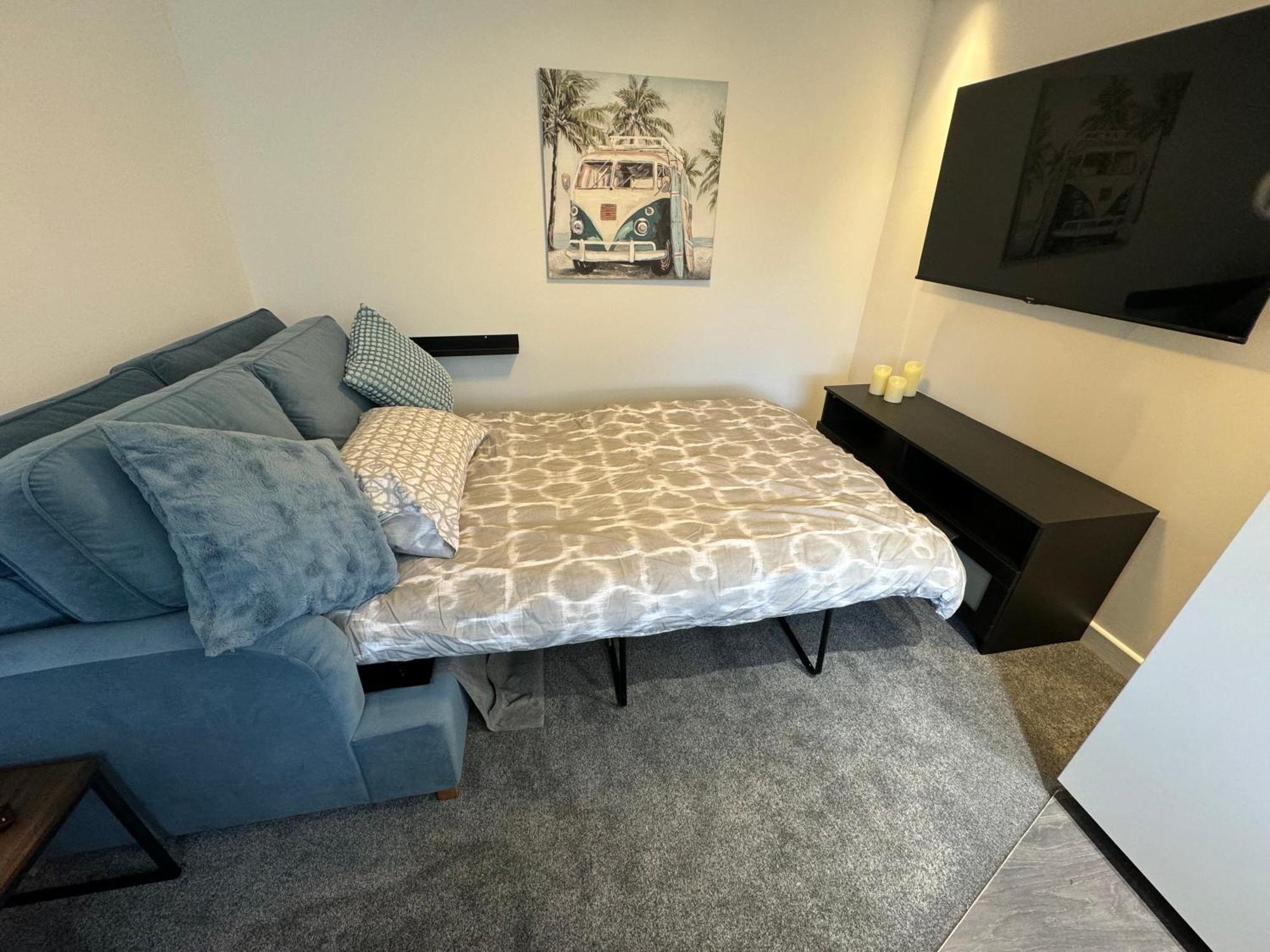 Modern 1 Bed Apartment With Car Parking Bitton Εξωτερικό φωτογραφία